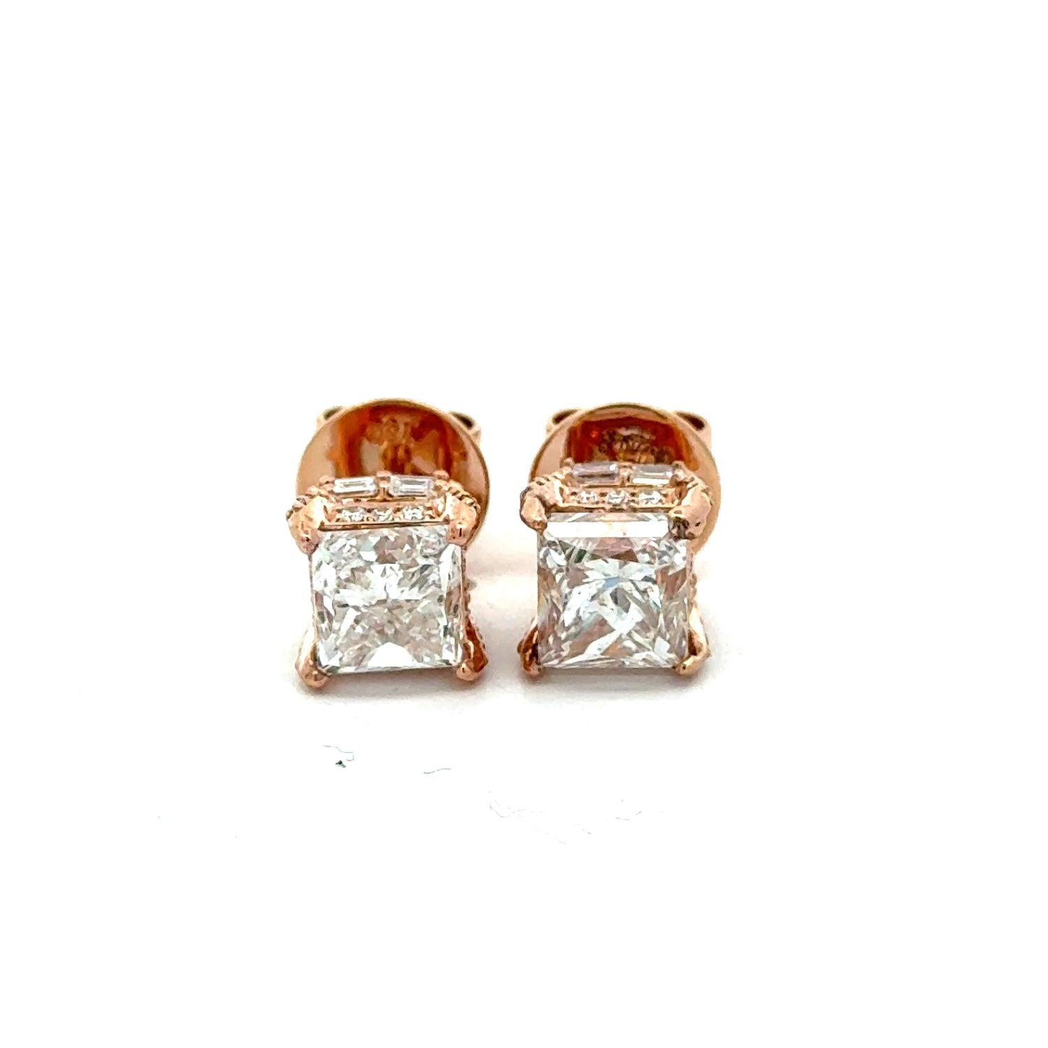18k Rose Gold Stud Earrings with Princess-cut Solitaire Diamond (side diamonds)