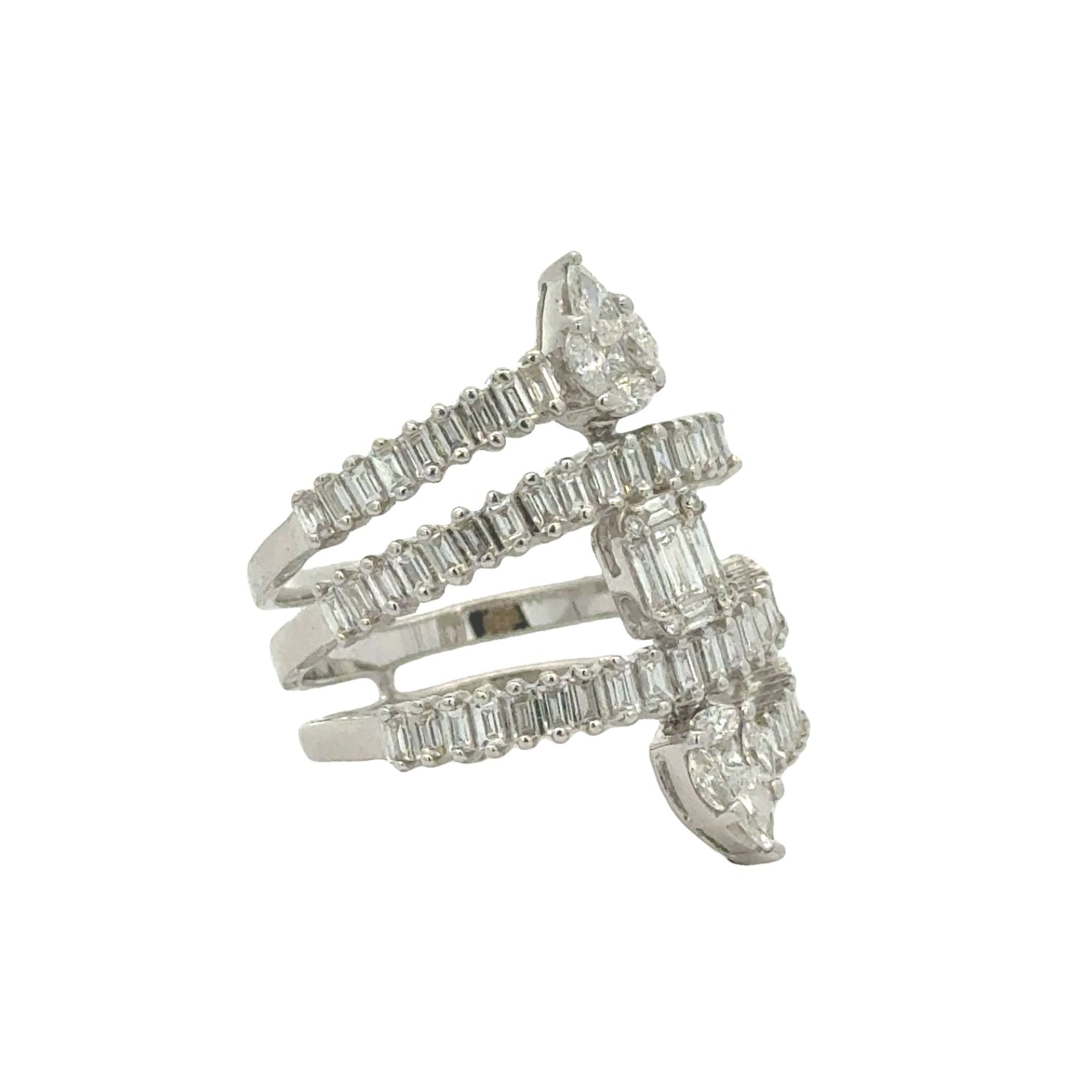 VVS/vs high clarity diamonds set in a 18k white gold and diamond Ladies` Fancy Ring