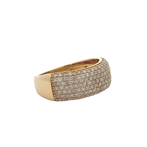 14k yellow gold and diamond Band with Round diamonds