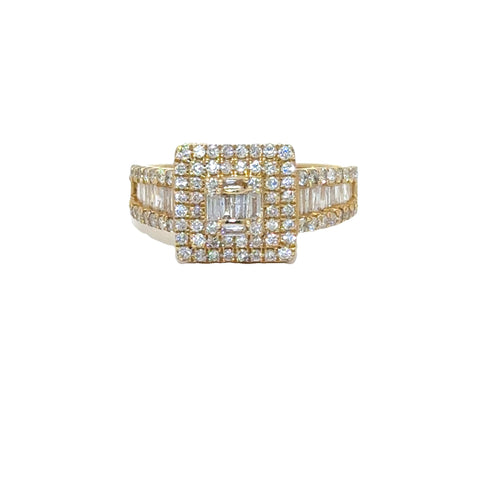 14K Yellowgold Ladies Ring Round and Baguette Diamonds