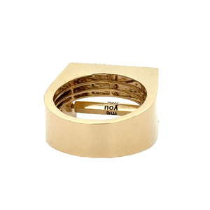 Yellow gold and Diamond Men`s Ring with round diamonds