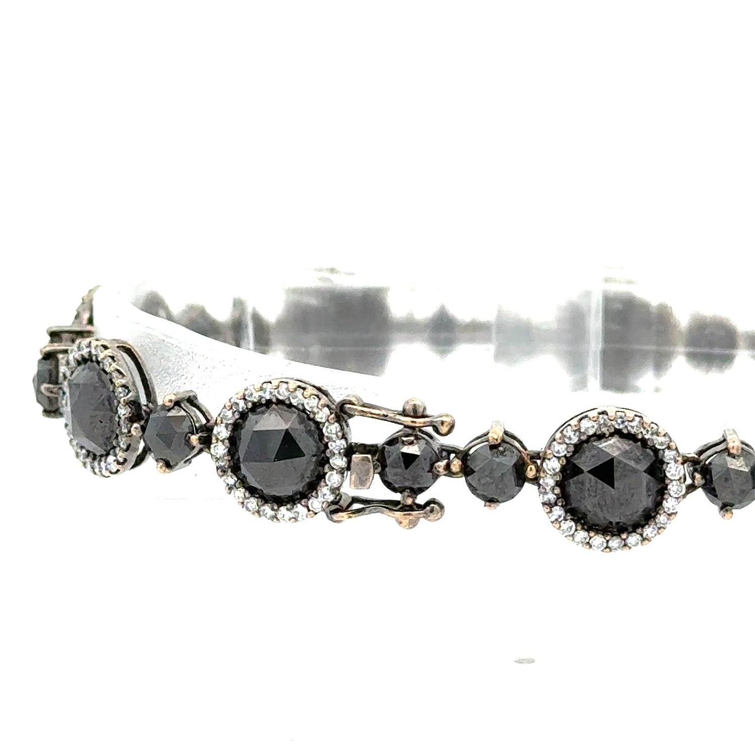 18k white gold and diamond Bracelet