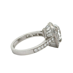 18k white gold and diamond Pear shape Engagement Ring