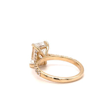 Load image into Gallery viewer, 14k yellow gold and diamonds ring