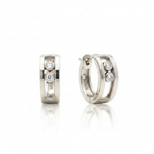 Load image into Gallery viewer, 18k white gold and natural diamonds earring.