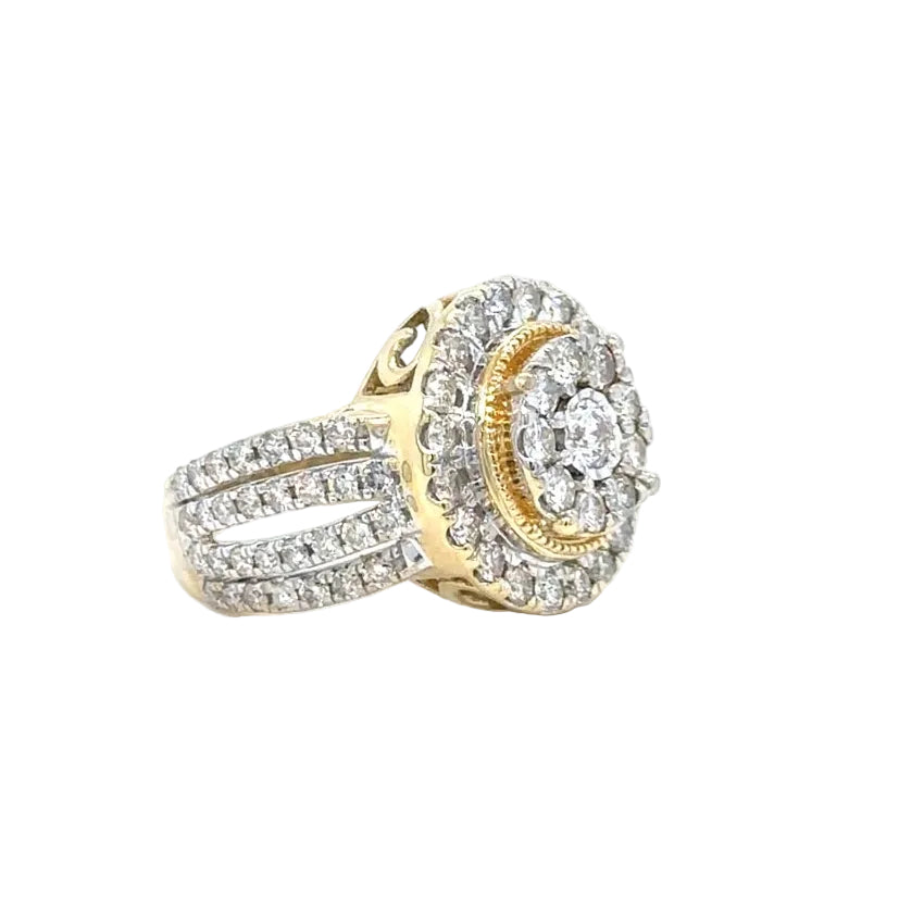 14k Yellow Gold and Natural Round Diamonds Ring