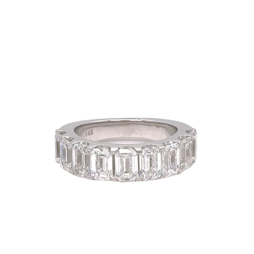 14k white gold and lab diamonds ring.