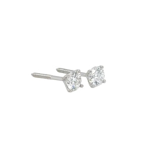 14kt white gold lab grown round diamond.