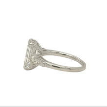 Load image into Gallery viewer, 14kt White gold &amp; Lab diamond three stone Engagement ring