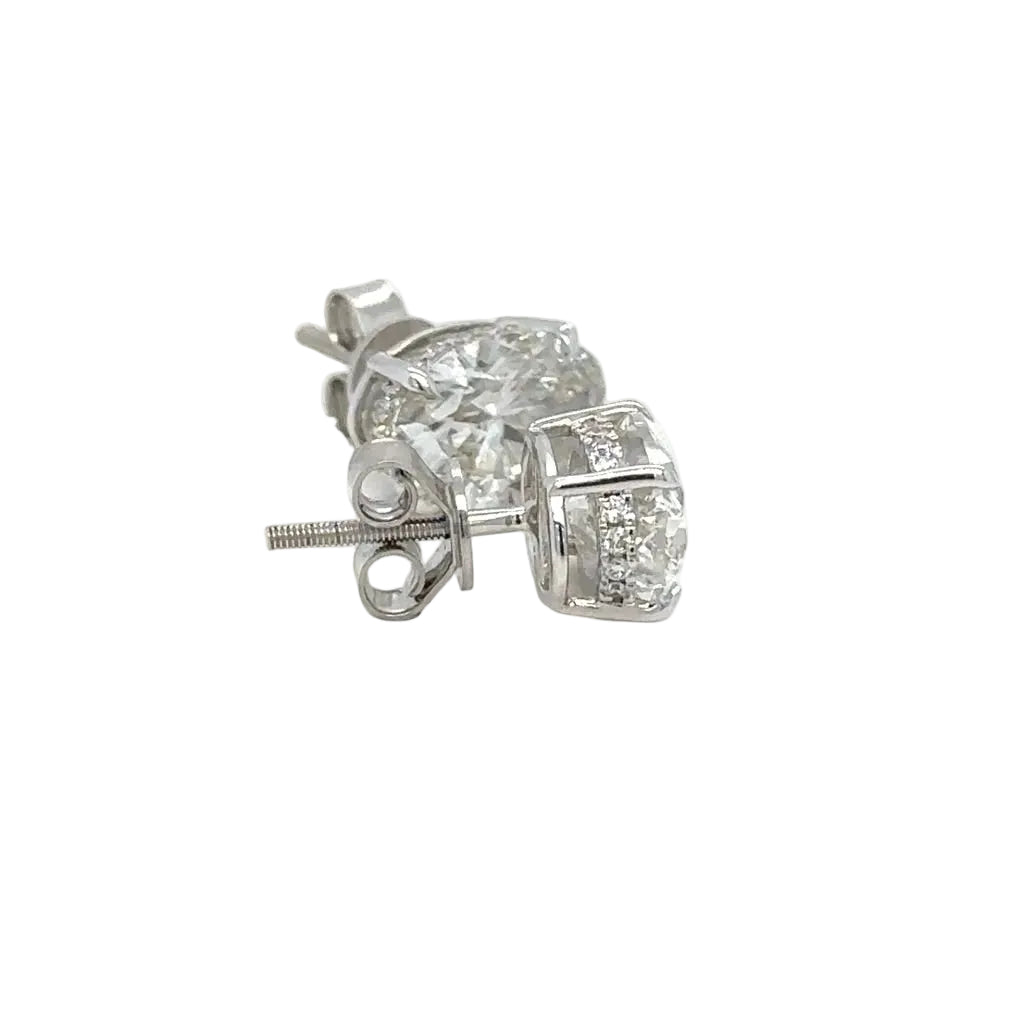 14k white gold lab diamonds earring.