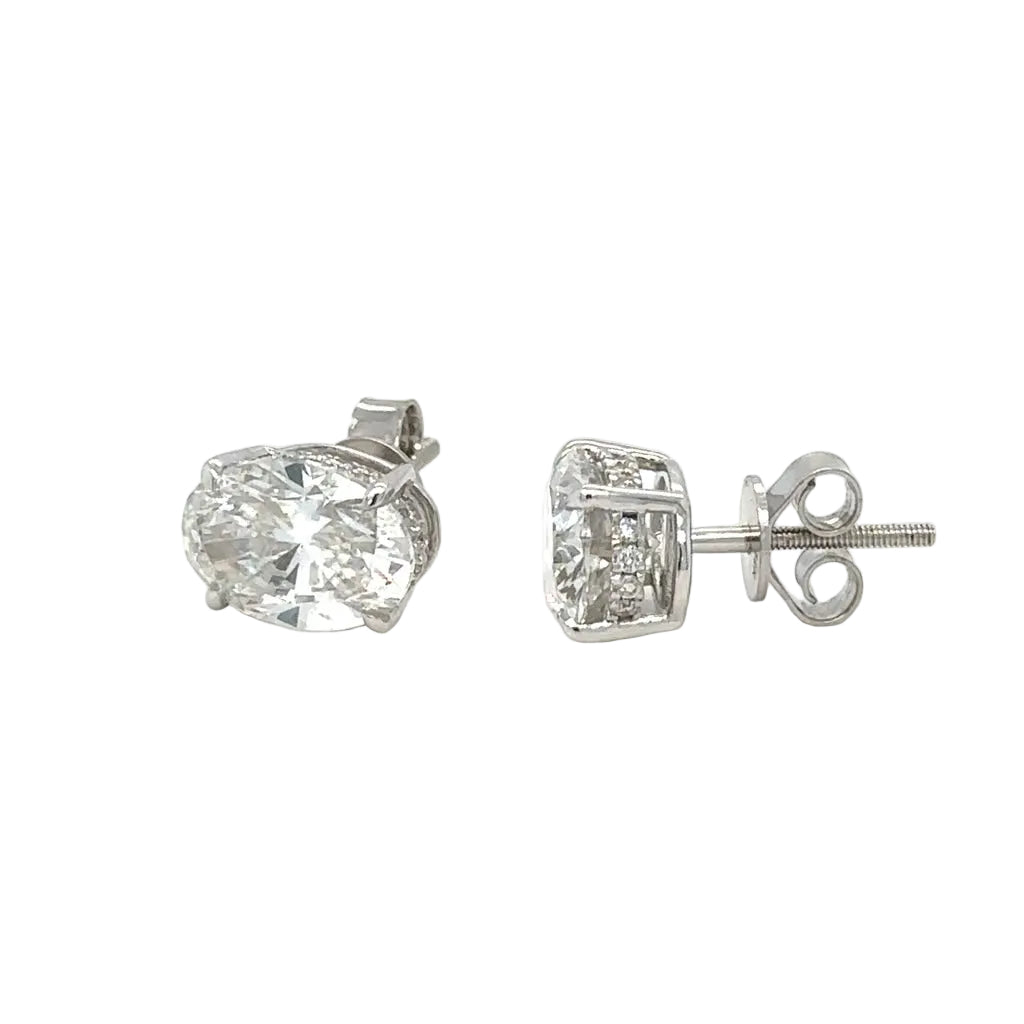 14k white gold lab diamonds earring.