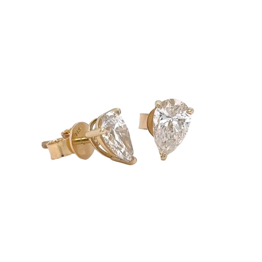 14k yellow gold lab diamonds earring.