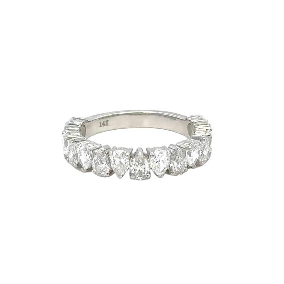 14k white gold and lab diamonds ring
