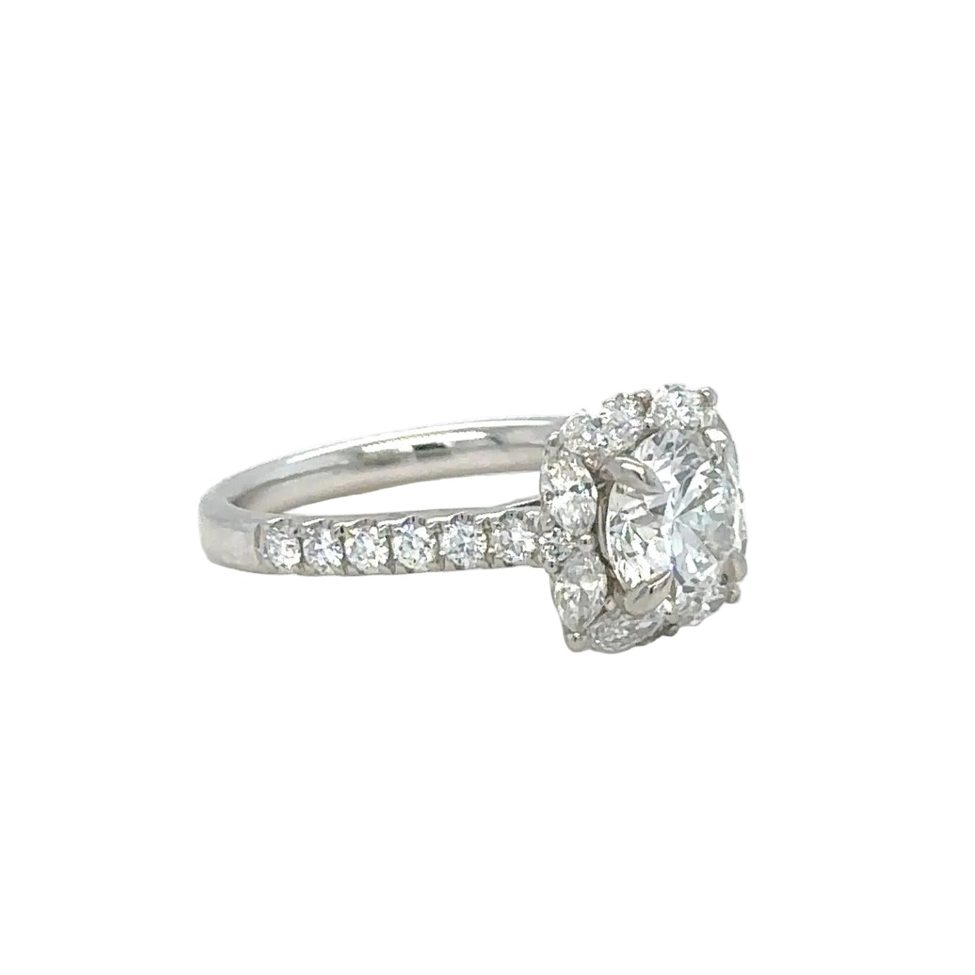 18k white gold and lab diamond engagement ring