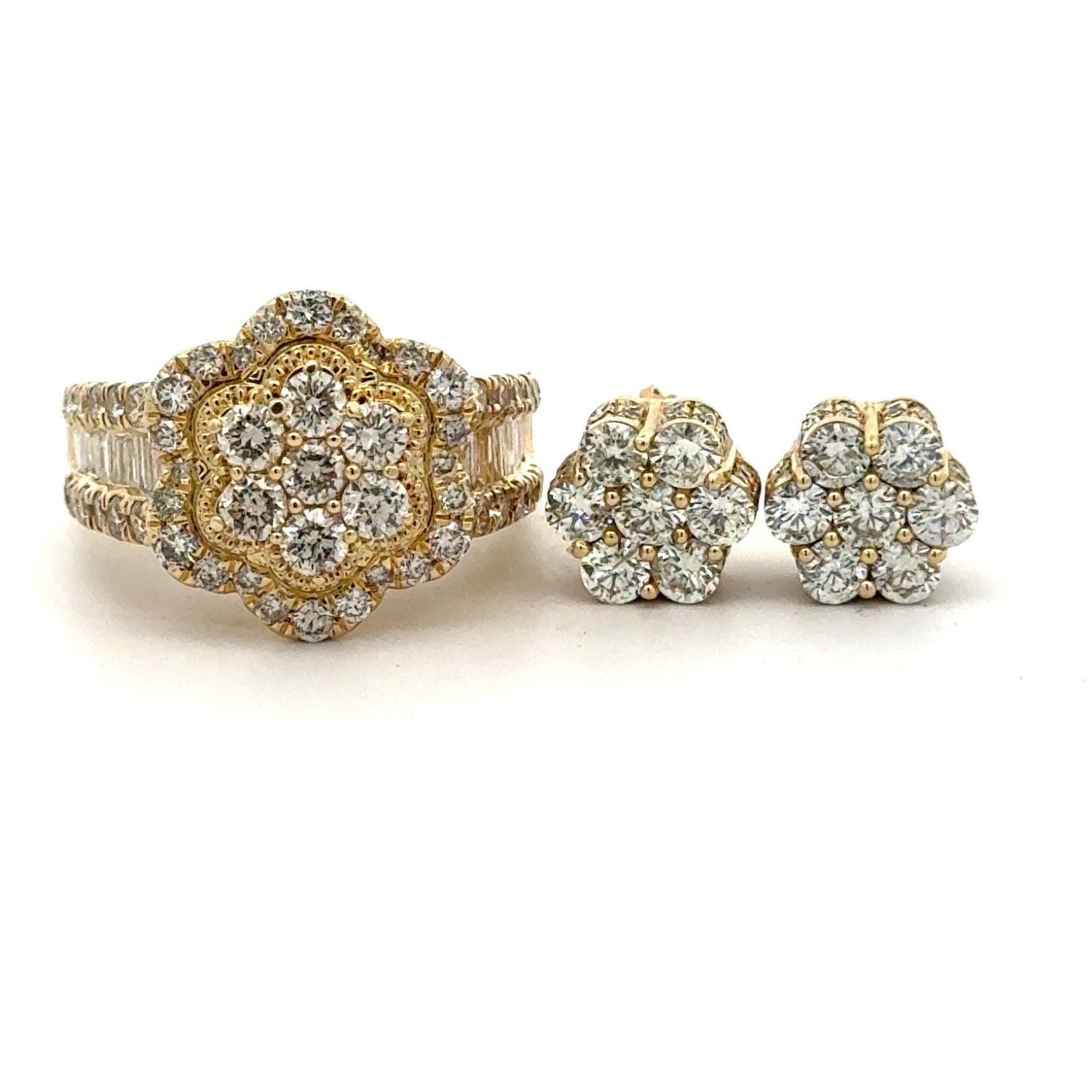 6 piece deal: 14k yellow gold and diamond Earrings + Ring + 2 pairs of complimentary earrings + 2 gifts (BLACK FRIDAY SPECIAL)