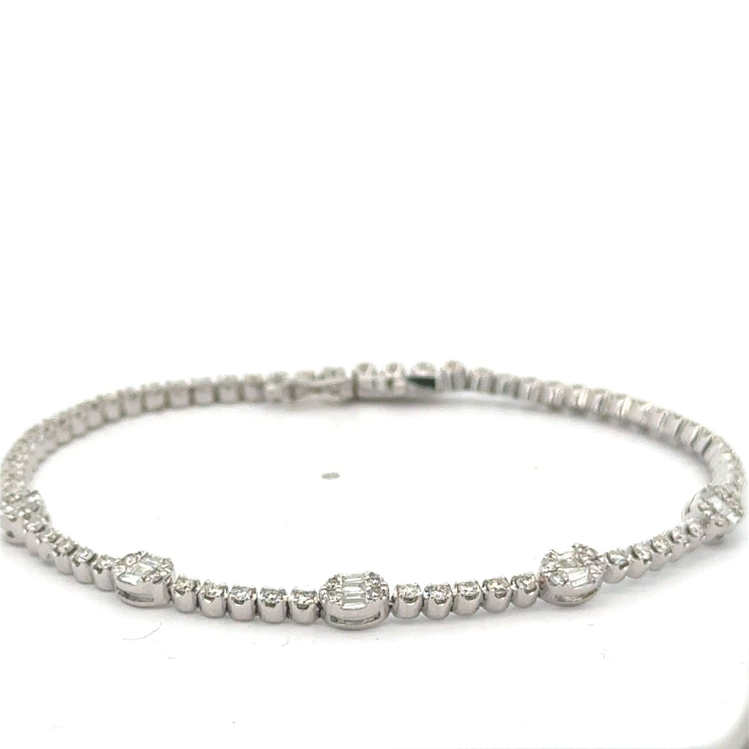 14k white gold and diamond Fancy Bracelet and Heart Earrings (VALENTINE`S DAY SPECIAL)