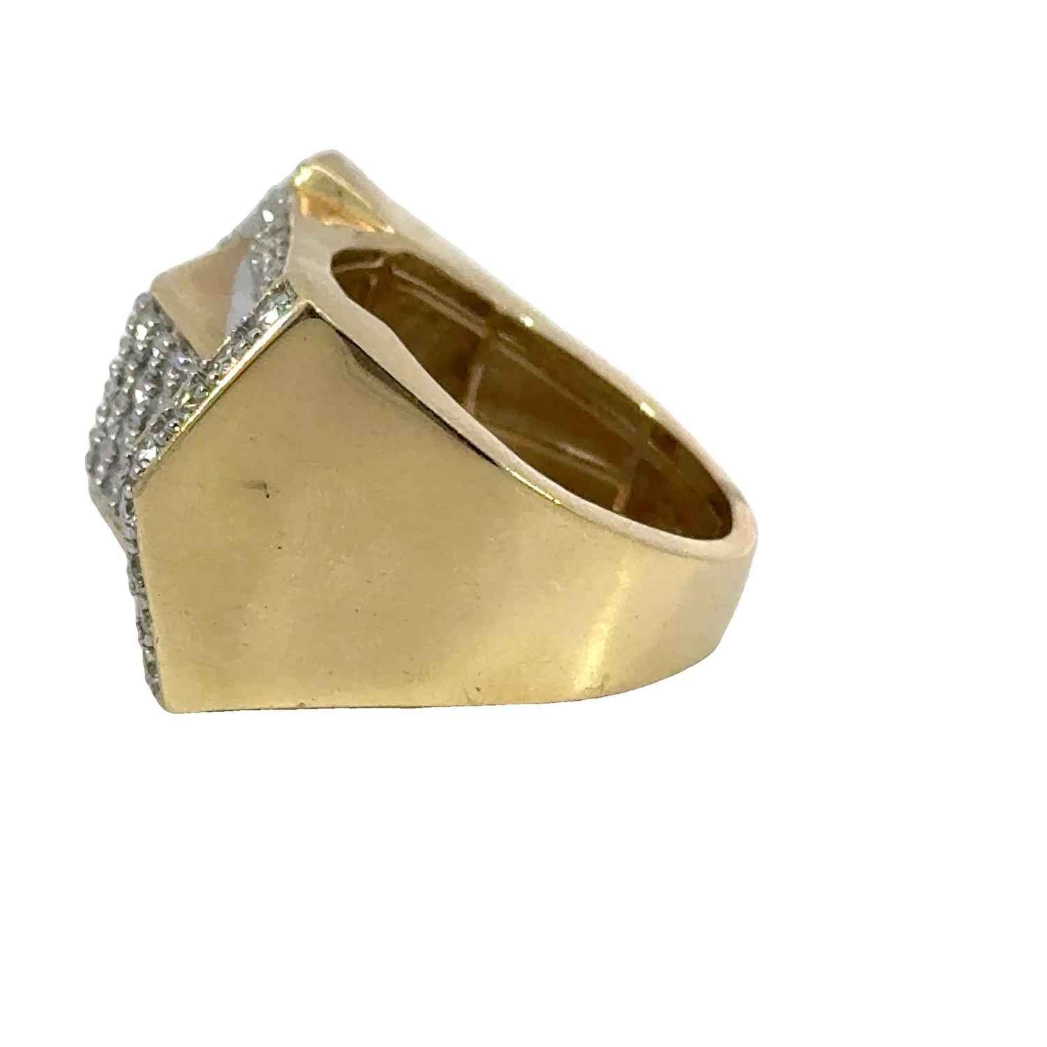 14k Yellow Gold and Diamond Men`s Ring with Round Diamonds