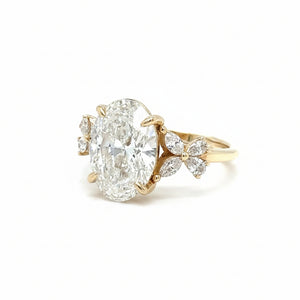 14kt yellow gold and lab diamonds Engagement Ring