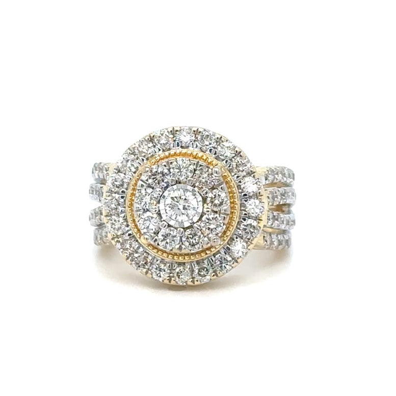14k Yellow Gold and Natural Round Diamonds Ring