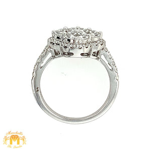 VVS/vs high clarity diamonds set in a 18k White Gold Clover Shaped Diamond Ring (VVS diamonds)