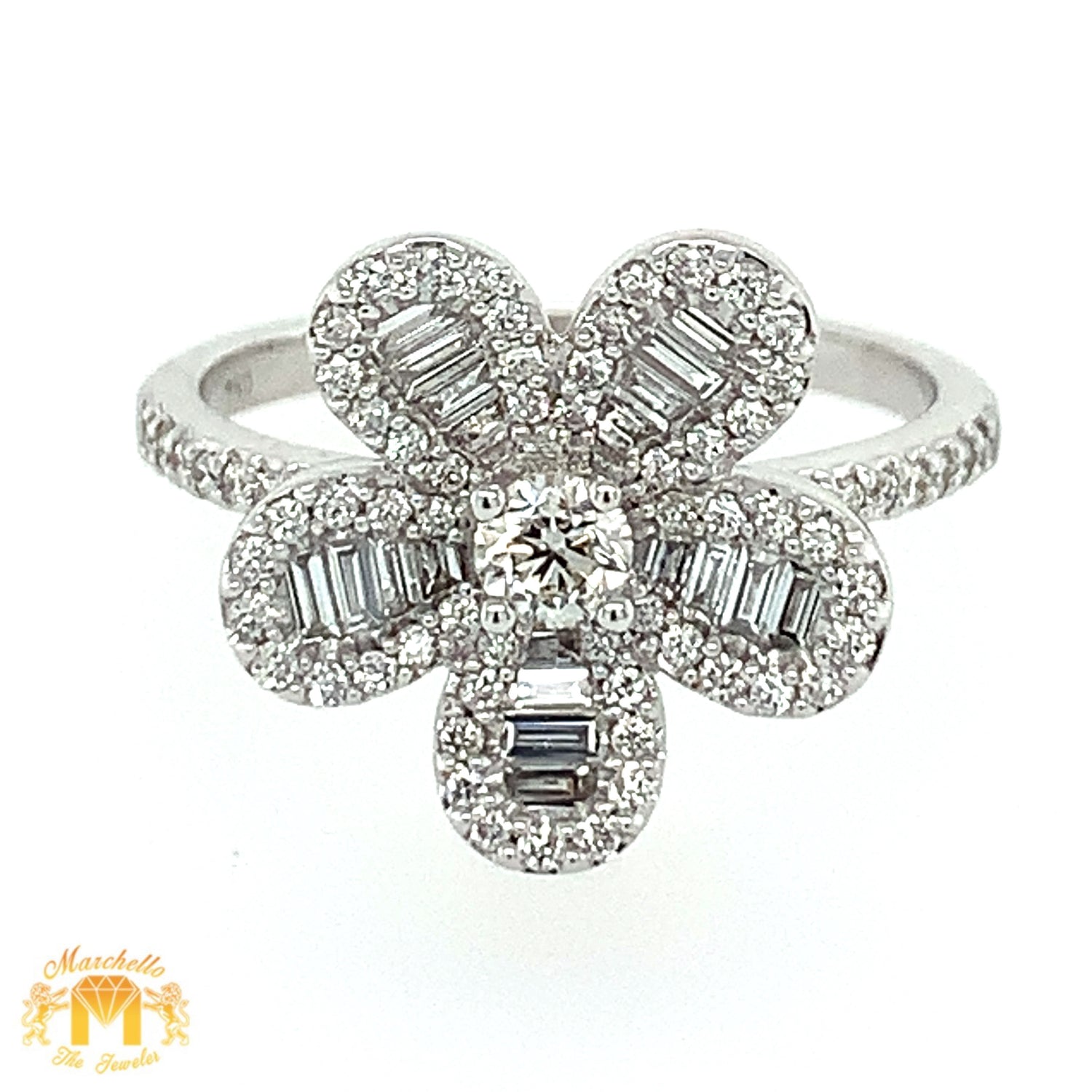 VVS/vs high clarity diamonds set in a 18k White Gold and Diamond Flower Ring (VVS diamonds)