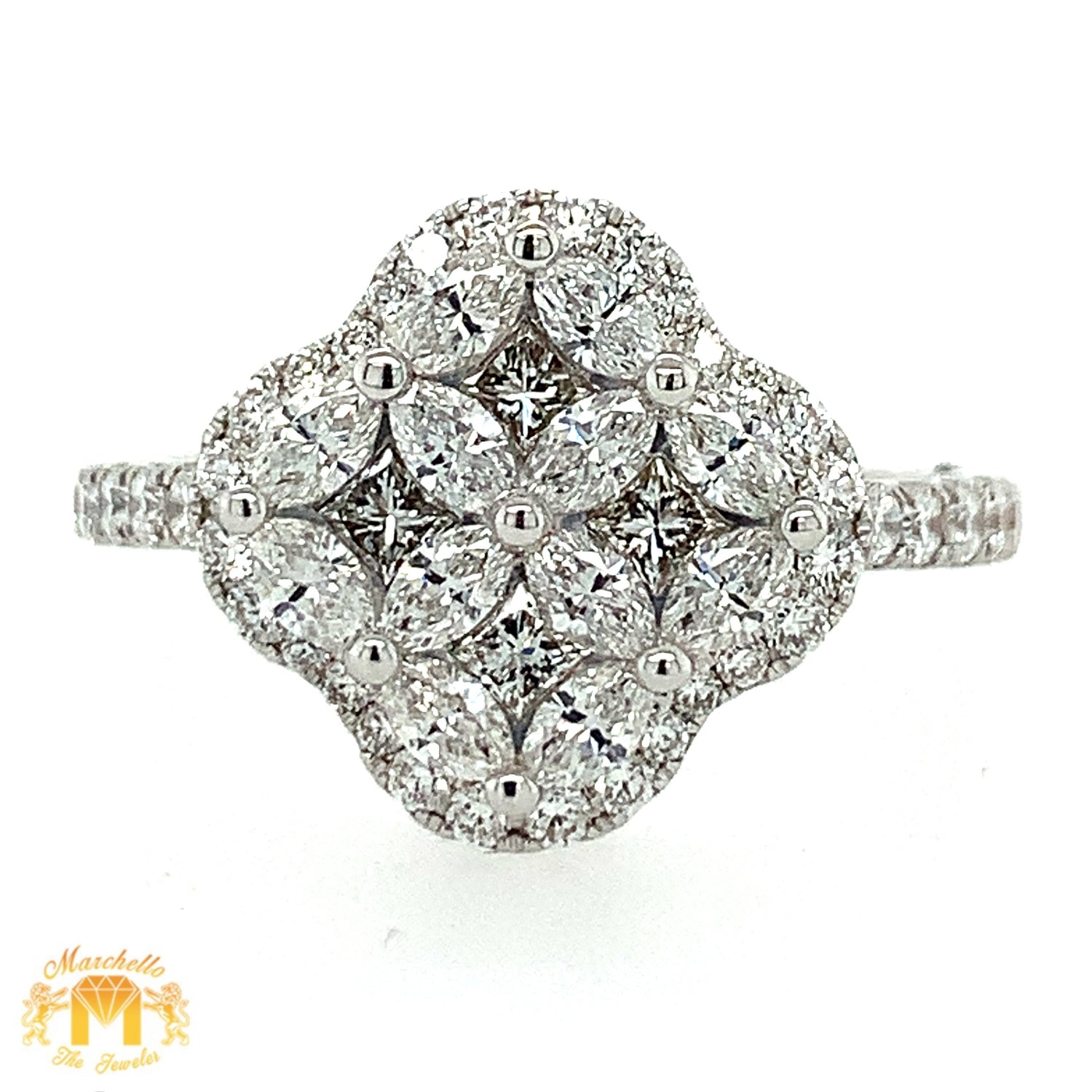 VVS/vs high clarity diamonds set in a 18k White Gold Clover Shaped Diamond Ring (VVS diamonds)
