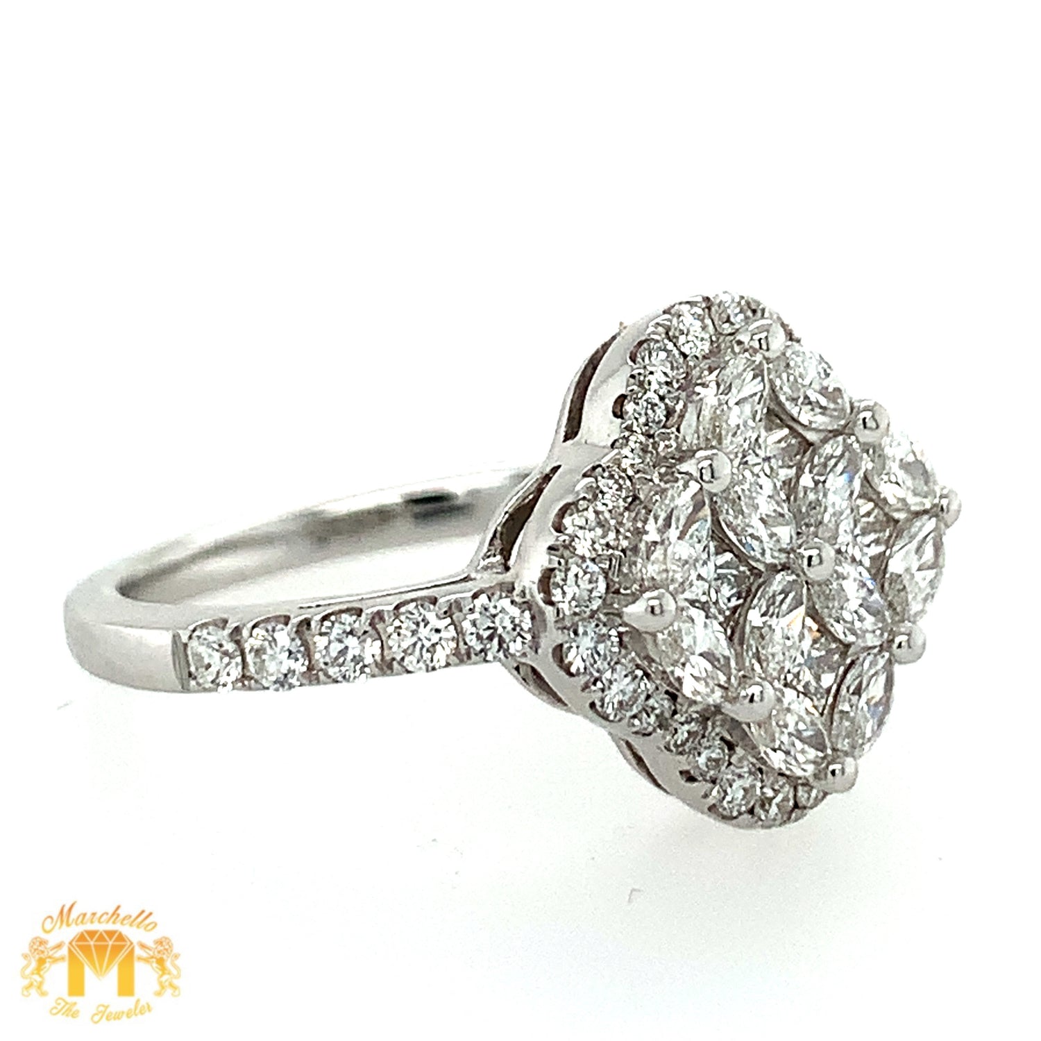 VVS/vs high clarity diamonds set in a 18k White Gold Clover Shaped Diamond Ring (VVS diamonds)
