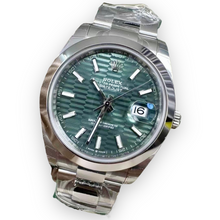 Load image into Gallery viewer, 41mm Rolex Datejust Watch with Stainless Steel Oyster Bracelet (2022 Green Motif Dial, Rolex papers)