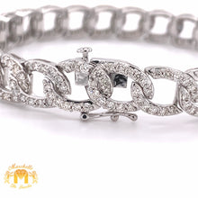Load image into Gallery viewer, 5ct Round Diamond and White Gold Ladies’ Fancy Oval Cuban Link Bracelet