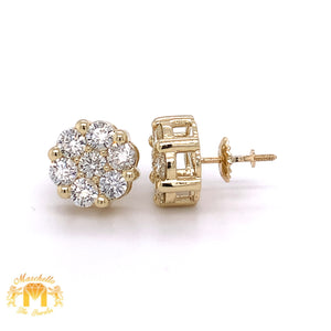 14k Gold Flower Style Earrings with Clean Round Diamond