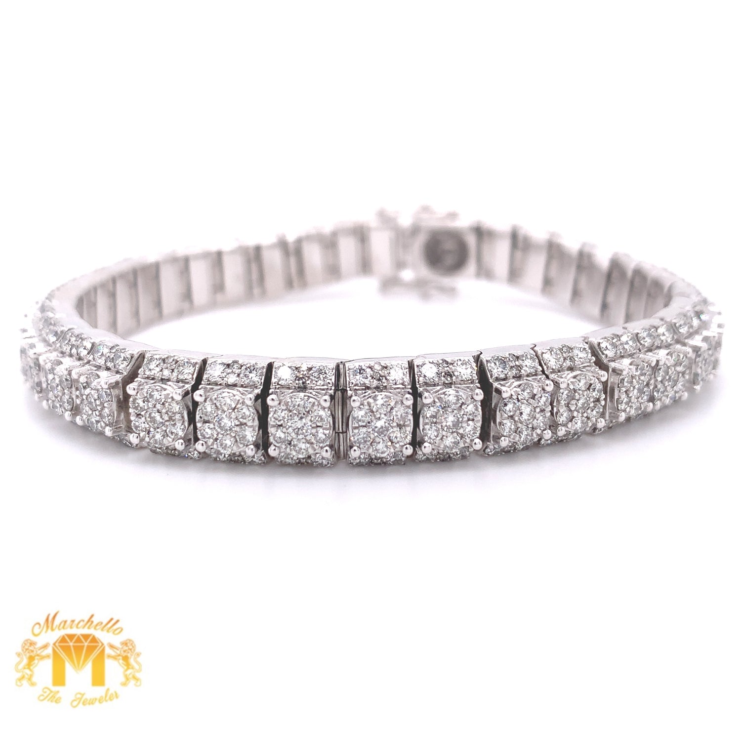 14k Gold 9mm Pyramid Link Bracelet with Round Diamond (solid back)