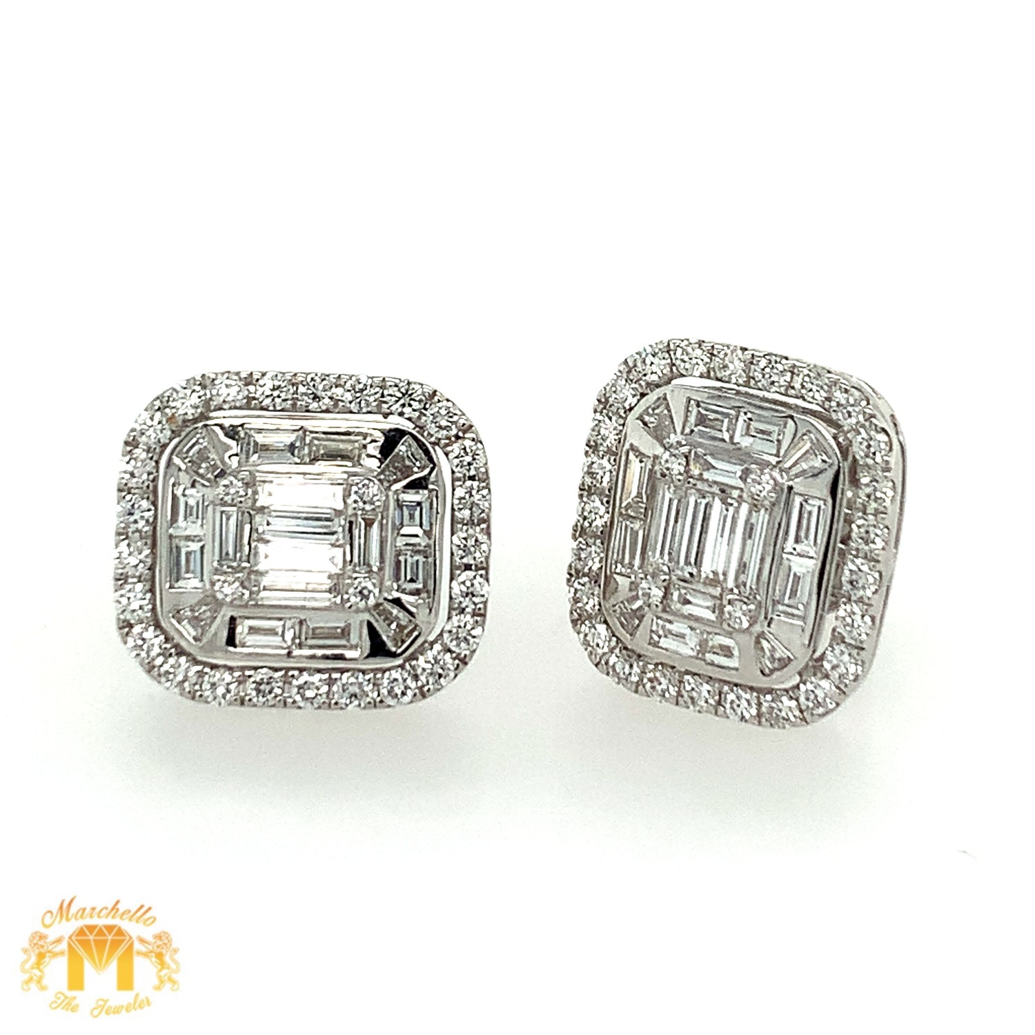 VVS/vs high clarity diamonds set in a 18k Gold Earrings with Diamond (VVS baguettes, choose gold color)
