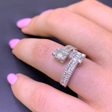 Load image into Gallery viewer, VVS/vs high clarity diamonds set in a 18k Gold Twin Squares Diamond Ring (VVS diamonds)