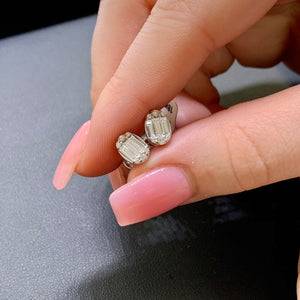 Baguette Diamonds 18k White Gold Oval Earrings