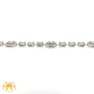VVS/vs high clarity diamonds set in a 18k White Gold Octagon with a Halo Link Bracelet (VVS baguettes)