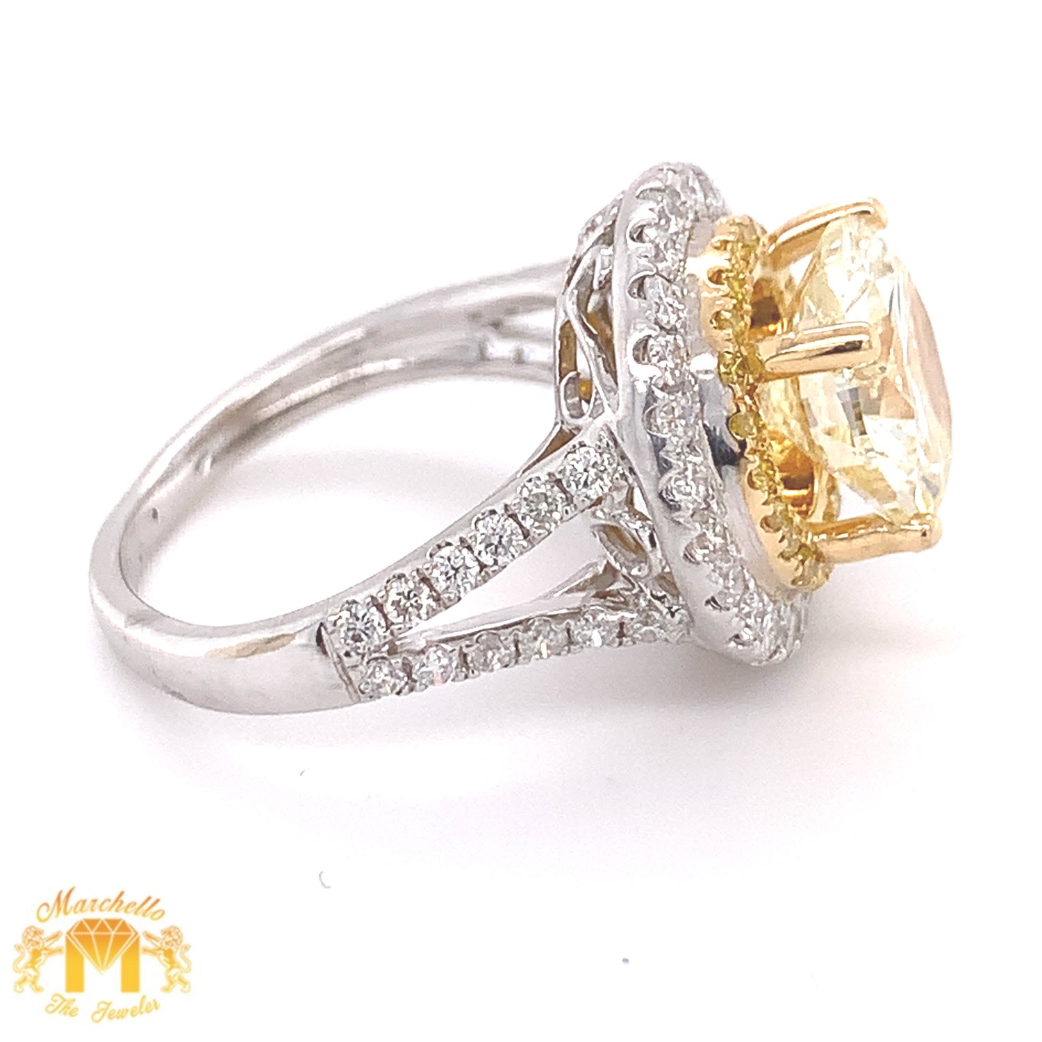 4ct Round Diamond 18k White Gold Engagement Ring (split shank, 3ct center diamond)