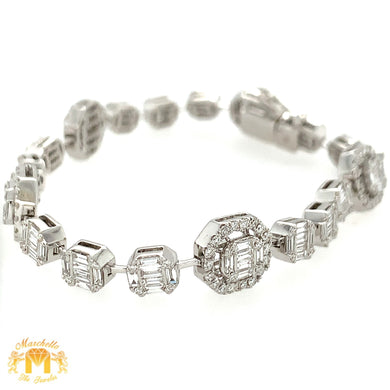 VVS/vs high clarity diamonds set in a 18k White Gold Octagon with a Halo Link Bracelet (VVS baguettes)