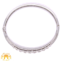 Load image into Gallery viewer, VVS/vs high clarity diamonds set in a 18k White Gold Bangle Diamond Bracelet (VVS diamonds)