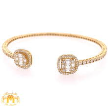 Load image into Gallery viewer, VVS/vs high clarity diamonds set in a 18k White Gold Flexible Bracelet with Baguette &amp; Round Diamond (VVS diamonds)