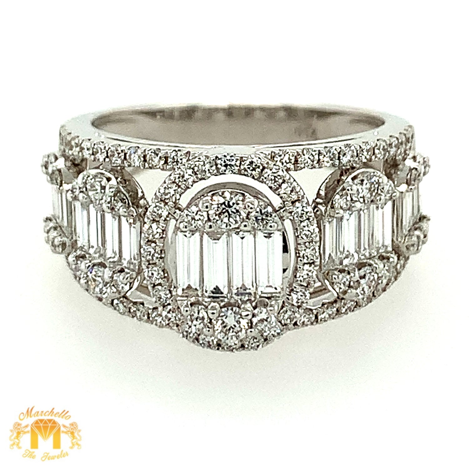 VVS/vs high clarity diamonds set in a 18k White Gold Five Ovals Ring (large VVS baguettes)