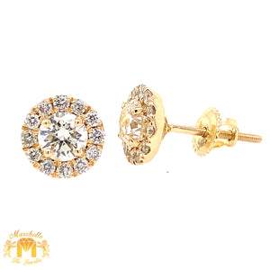 18k Gold Solitaire Stud with Halo Earrings with round Diamonds