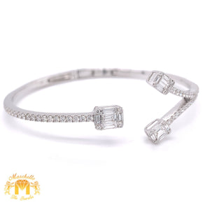 VVS/vs high clarity diamonds set in a 18k White Gold Bangle Bracelet with (fancy Baguette & Round Diamond)